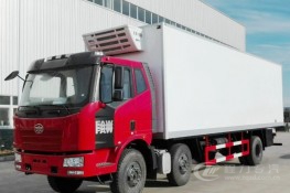 (厢长8.7米)解放小三轴冷藏车